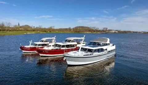 dutch trawler yacht builders