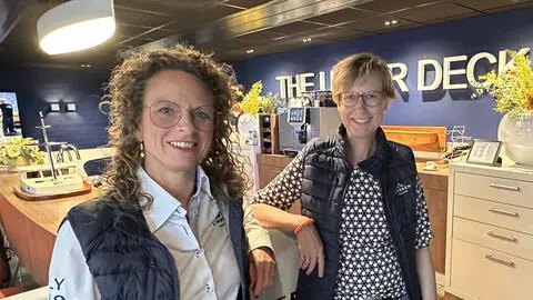 De receptionistes van Linssen Yachts