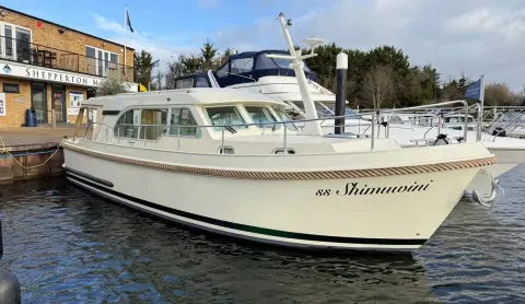 Pre owned Linssen 35 SL Sedan